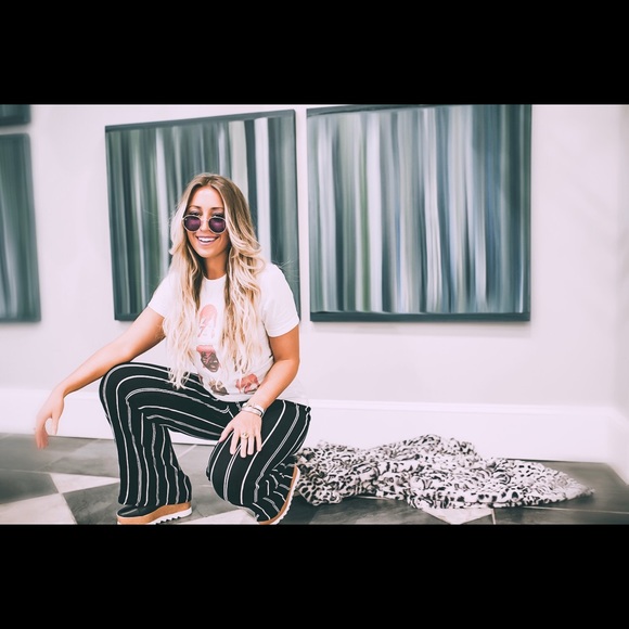 Striped Flowy Pants - Picture 1 of 2